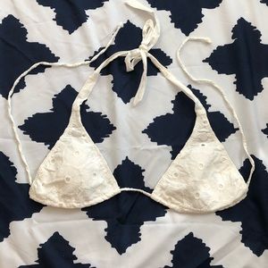 3/$20 American Eagle White Eyelet Bikini Top S